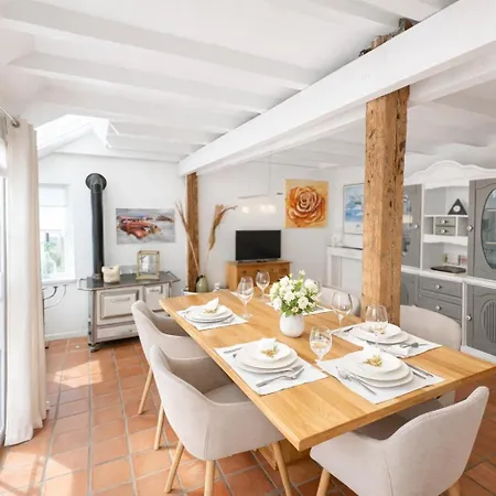 Huus Ant Kornfeld Erdgeschoss Tatil Evi Osteel